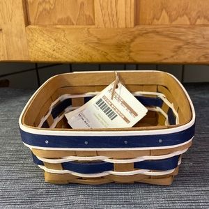 COPY - Longaberger Small Berry Navy Blue/White Basket. NO PROTECTOR New w/Tags